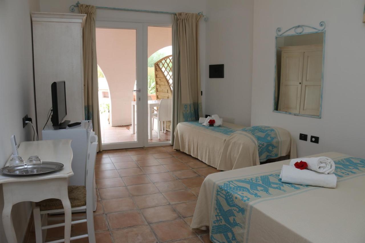Hotel Altura Villasimius Zewnętrze zdjęcie