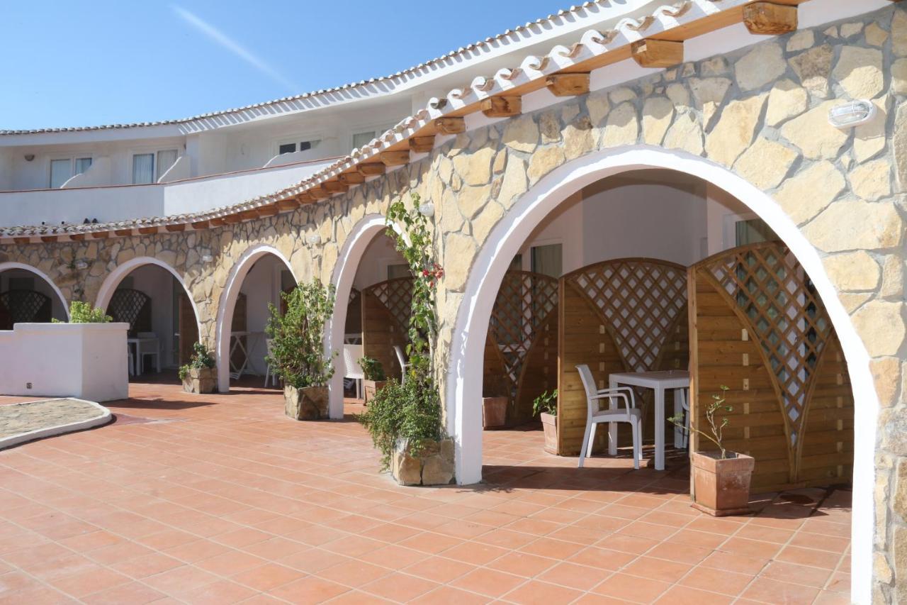 Hotel Altura Villasimius Zewnętrze zdjęcie
