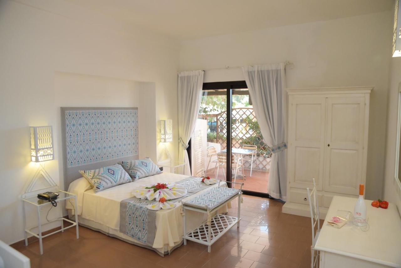 Hotel Altura Villasimius Zewnętrze zdjęcie