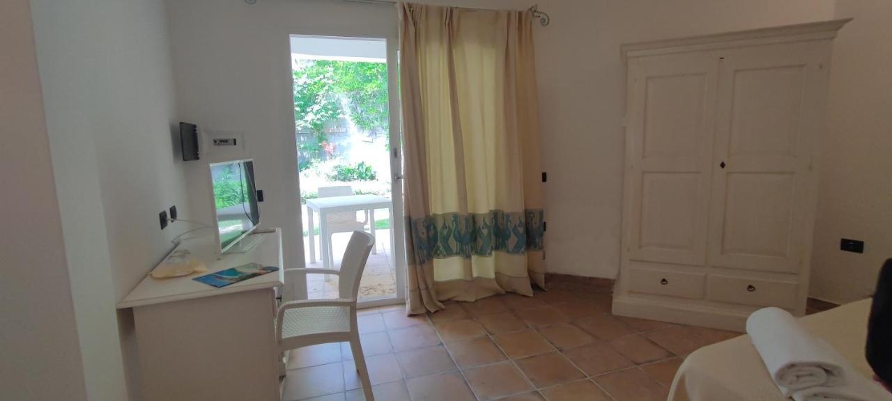 Hotel Altura Villasimius Zewnętrze zdjęcie