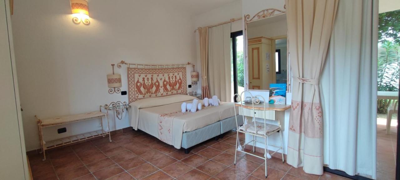 Hotel Altura Villasimius Zewnętrze zdjęcie